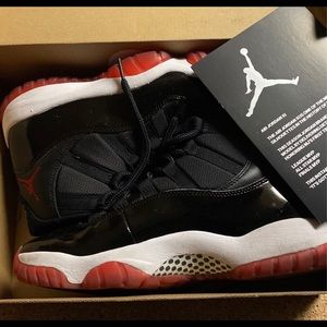 Retro Jordan Bred 11s